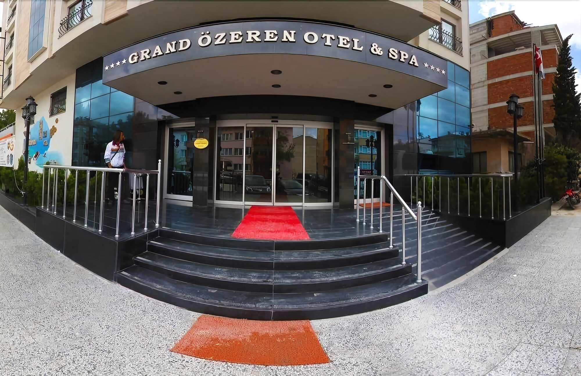 Grand Ozeren Otel & Spa