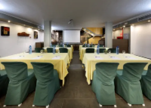 เซอร์โคเทล ทริบูนา มาลากา