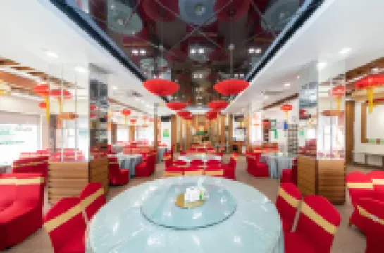 Pearl Bay Seaview Hotel (Laojie Seaview)