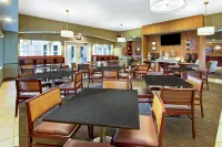 La Quinta Inn & Suites by Wyndham Albuquerque Midtown - 2つ星