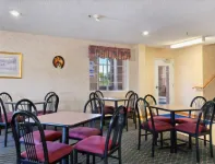 Longhorn Inn & Suites - Desayuno
