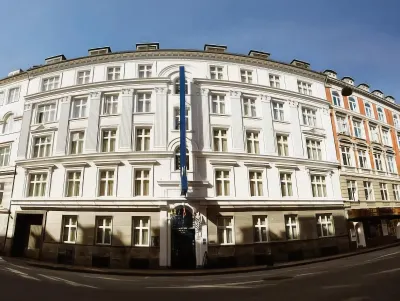 City Hotel Nebo Hotels near Øresundsparken