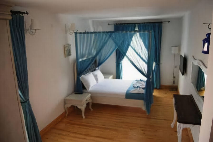 Tarcin Alacati Otel - Adults Only