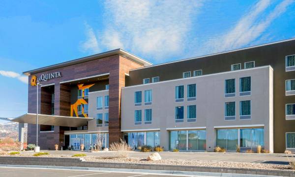 La Quinta Inn & Suites by Wyndham Cedar City