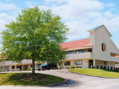hilton hotels in strongsville ohio