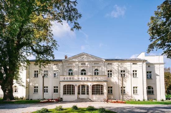 Kasztanowy Pałac-Swadzim Updated 2022 Room Price-Reviews & Deals | Trip.com
