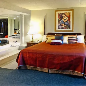 Super 8 by Wyndham Frederick