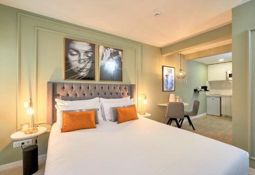 L&H 라 라티나 객실 내부