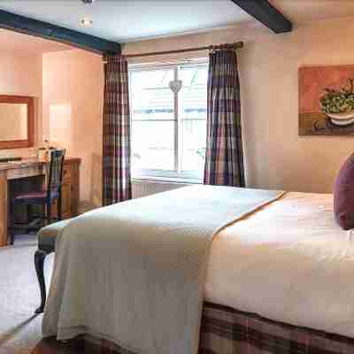 Oak Tree Inn Rooms