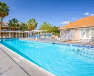 Clarion Inn Near China Lake Naval Station - Pools