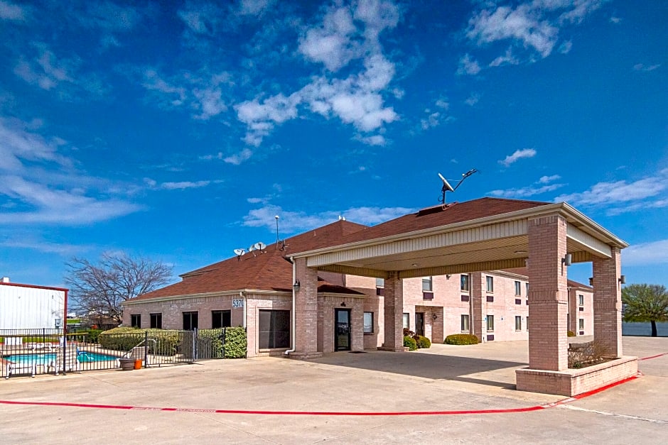 Red Roof Inn Fort Worth - Stockyards