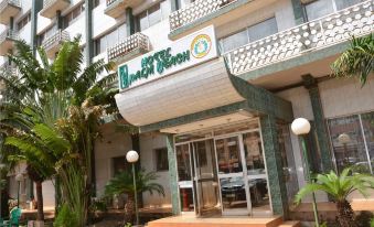 Hotel Palm Beach - Housity
