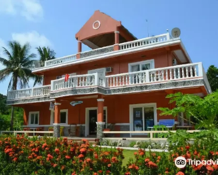 ダイブ バターン ロッジ アンド レストラン バタネスのホテル