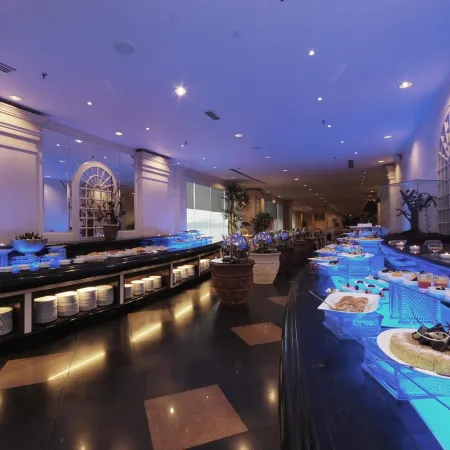 Berjaya Waterfront Hotel Отели рядом с достопримечательностью «Торговый центр JB City Square»