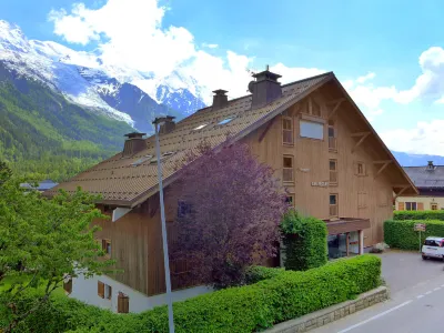 Les Pècles Hotel a 