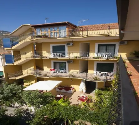 Hotel Donna Rosa Hotels in Forza d'Agrò