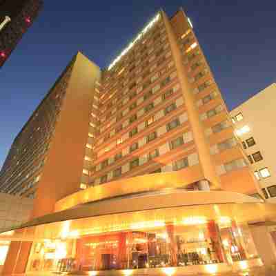 ホテルサンルートプラザ新宿 Hotel Exterior
