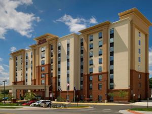 Hampton Inn & Suites by Hilton Falls Church