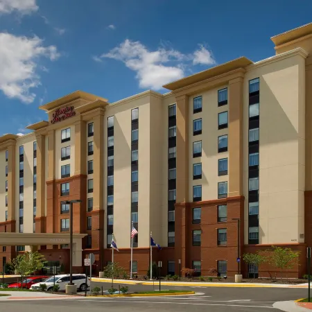 Hampton Inn & Suites by Hilton Falls Church