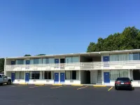 Motel 6 Connellys Springs, NC