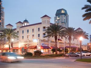 Hampton Inn & Suites St. Petersburg/Downtown