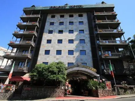 Grand Hotel Colony Отели рядом с достопримечательностью «Via Don Carlo Gnocchi»