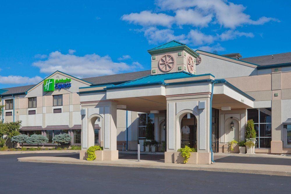 Holiday Inn Express & Suites Toledo South-Perrysburg, an Ihg Hotel