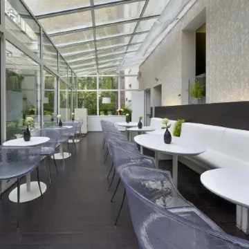 Hotel Le Quartier Bercy Square Отели рядом с достопримечательностью «11-й округ: Бастилия»
