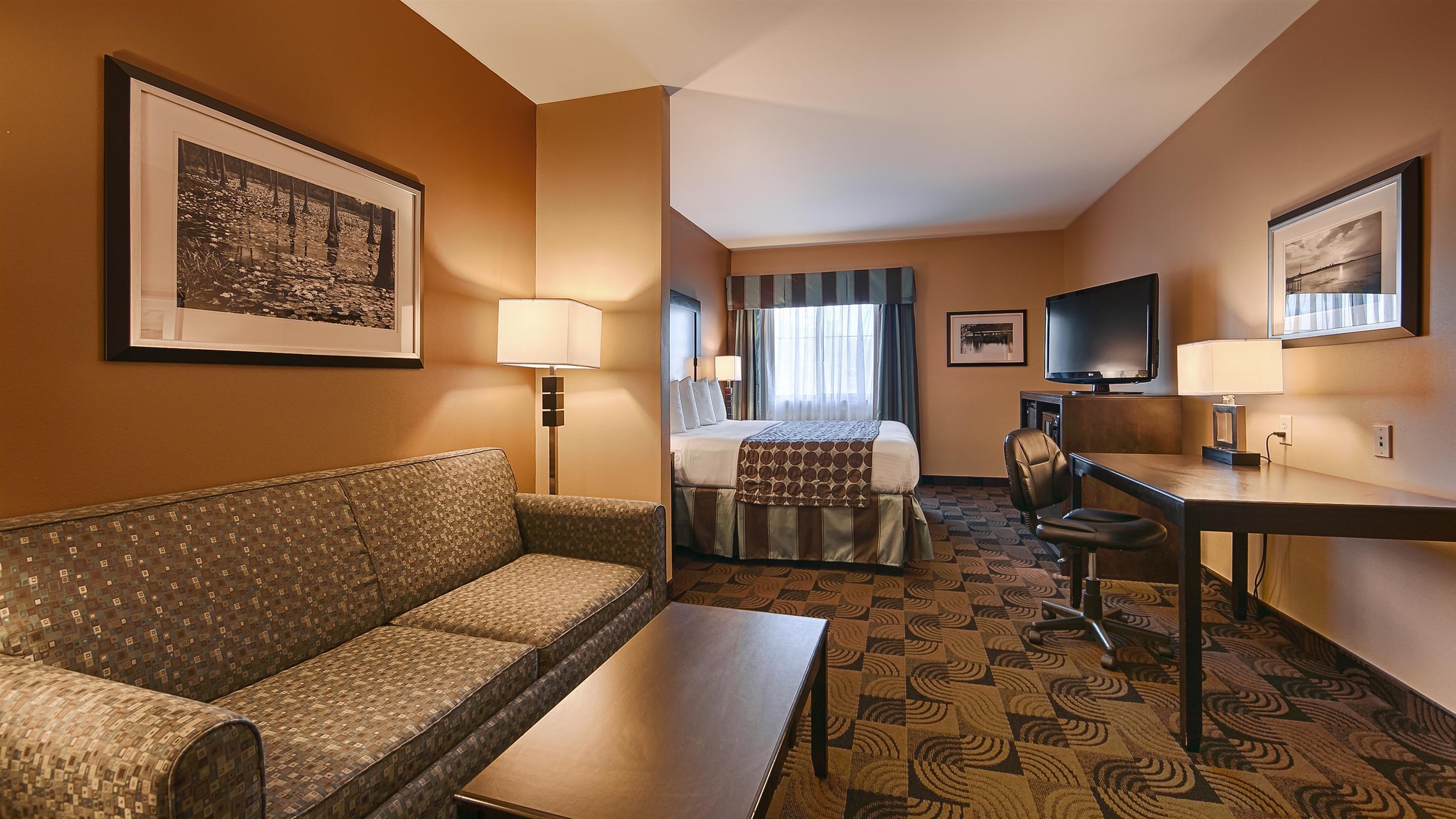 Red Lion Inn & Suites Saraland