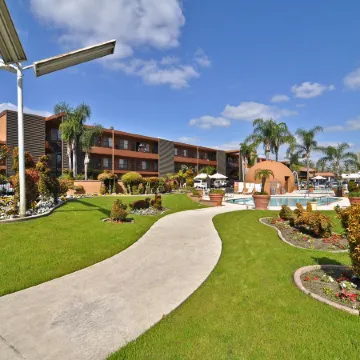 Best Western Plus Stovall's Inn