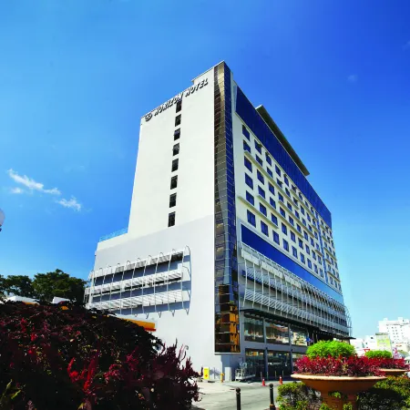 Horizon Hotel Отели рядом с достопримечательностью «Часовая Башня Аткинсон»