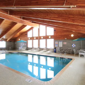 AmericInn by Wyndham Cedar Rapids/CID Airport