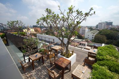 庭 パティオ ホテル&アーバン リゾート プノンペンの写真