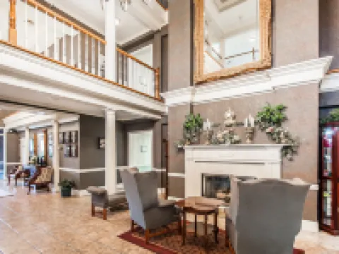 クラリオン イン ウィロー リバー セバービルのホテル