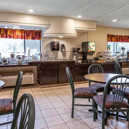 Quality Inn & Suites Lacey Olympia