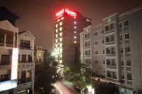 Sen Luxury Hotel - Managed by Sen Hotel Group Hotels near My Dinh National Stadium