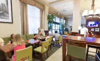 Hampton Inn & Suites Los Angeles/Sherman Oaks Hotels in Van Nuys