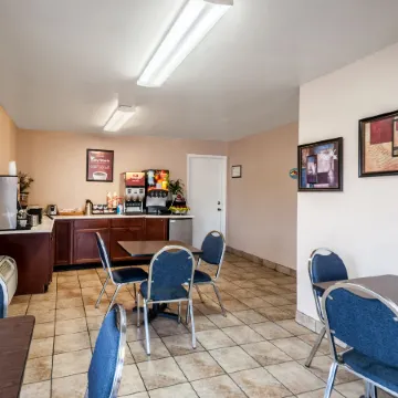 Econo Lodge Easton Route 50