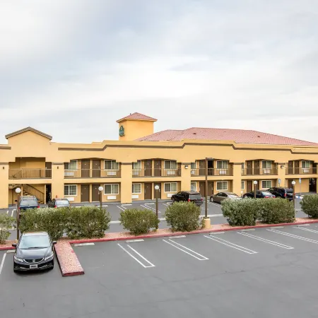 Econo Lodge Hesperia - Victorville I-15