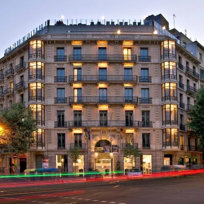Axel Hotel Barcelona & Urban Spa- Adults Only Hotels near Coliseum