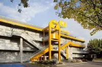 Premiere Classe Caen Est - Mondeville Hotel a 