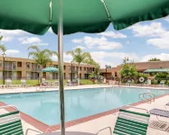 Motel 6 la Place, La