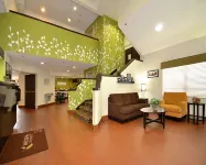 The Douillet by Demeure Hotels