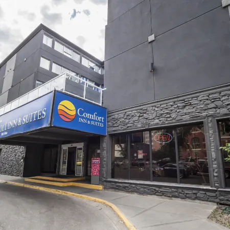 Comfort Inn & Suites