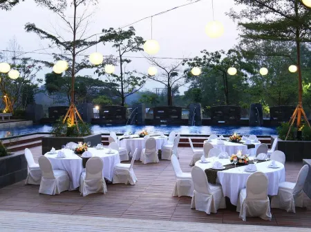 Delonix Hotel Karawang