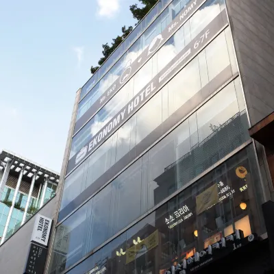 Ekonomy Hotel Myeongdong Premier Các khách sạn gần Phòng tranh Keumsan Gallery
