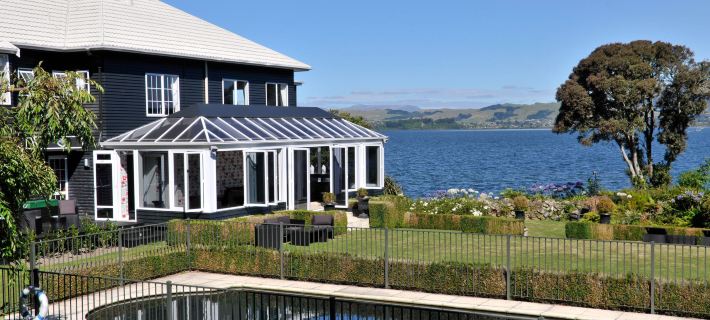 Black Swan Lakeside Boutique Hotel Hotels in Rotorua