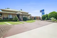 Warwick Settlers Inn Hotels in Warwick
