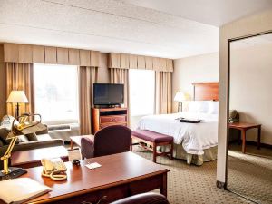 Kitchener Inn & Suites