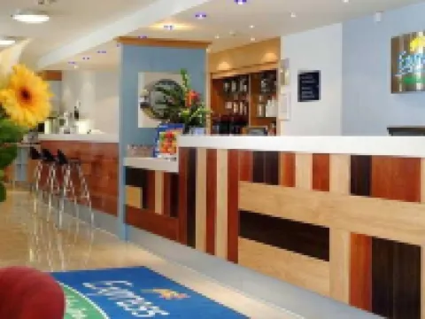 Holiday Inn Express LONDON - PARK ROYAL by IHG Hotels in Ealing
